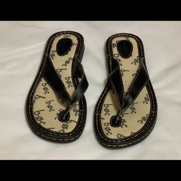 b•o•c black sandals - Picture 2 of 5